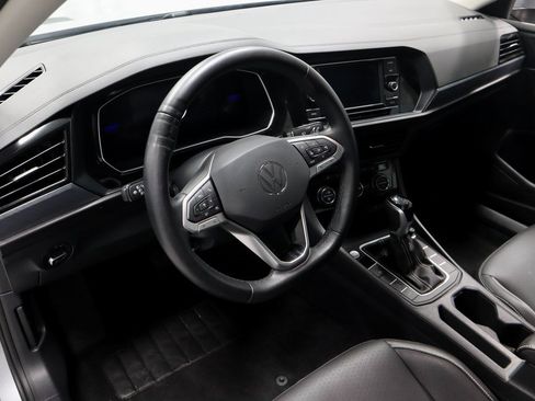 Used 2024 Volkswagen Jetta SE image 25