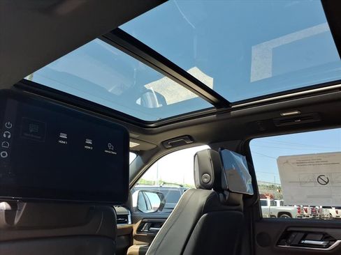 New 2026 GMC Yukon XL Denali Ultimate image 17