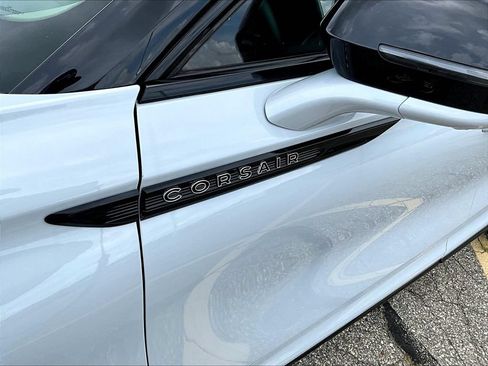 Used 2025 Lincoln Corsair Reserve w/ Jet Appearance Package AWD/4WD image 26