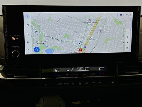 Used 2025 Toyota Sienna XSE image 13