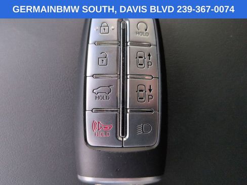 Used 2023 Genesis GV70 2.5T w/ Advanced Package AWD/4WD image 31