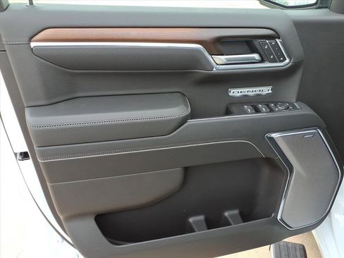 New 2026 GMC Sierra 1500 Denali w/ Denali Reserve Package image 16