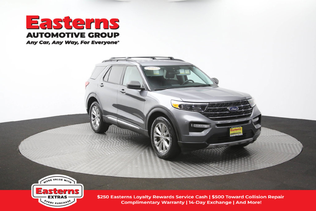 Used 2023 Ford Explorer XLT w/ Equipment Group 202A AWD/4WD image 51