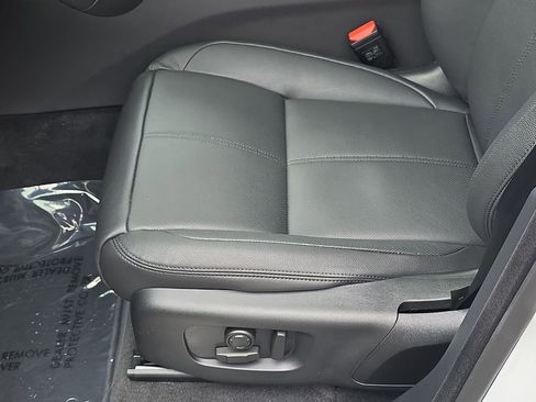 New 2026 Land Rover Range Rover Velar S image 30