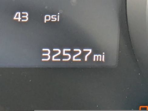 Certified 2024 Kia Carnival LX FWD image 33