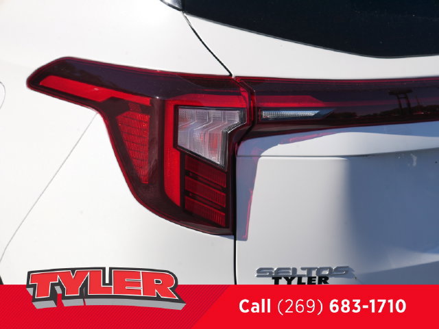 Used 2024 Kia Seltos X-Line AWD/4WD image 11