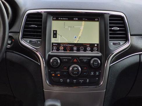 Used 2018 Jeep Grand Cherokee Limited AWD/4WD image 21