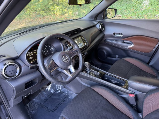 Used 2024 Nissan Kicks SR FWD image 14