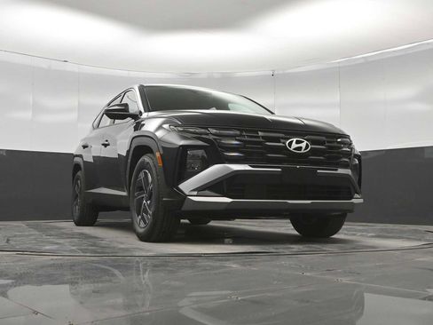 New 2026 Hyundai Tucson Blue SE FWD image 34