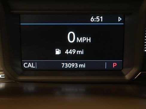 Used 2021 GMC Sierra 1500 SLT RWD image 16