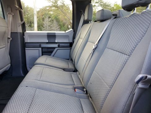 Used 2015 Ford F150 XLT image 14