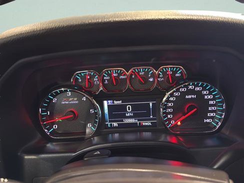 Used 2018 Chevrolet Silverado 1500 LT w/ All Star Edition AWD/4WD image 28