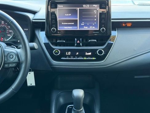 Certified 2022 Toyota Corolla SE FWD image 21