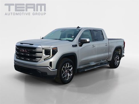 Used 2022 GMC Sierra 1500 SLE image 3