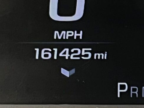 Used 2017 GMC Yukon Denali w/ Open Road Package image 27