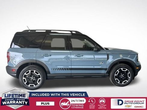 Used 2022 Ford Bronco Sport Outer Banks w/ Tech Package AWD/4WD image 2
