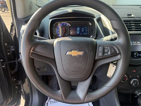 Used 2015 Chevrolet Trax LS w/ LPO, Protection Package FWD image 13