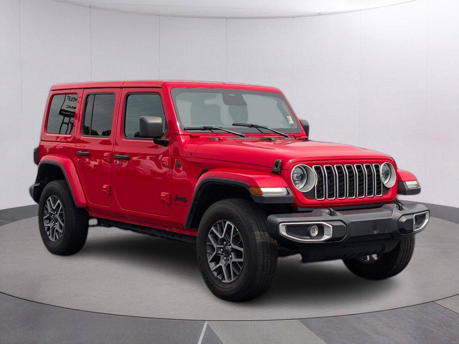 Used 2025 Jeep Wrangler Unlimited Sahara AWD/4WD image 7