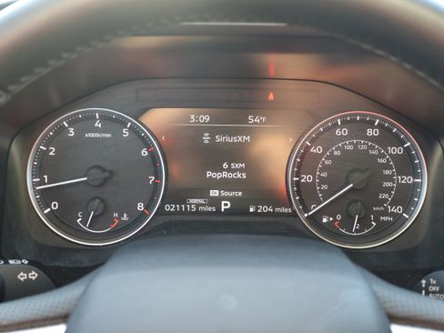 Used 2025 Mitsubishi Outlander SE image 29