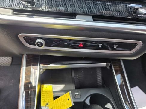Used 2024 BMW X5 sDrive40i w/ Premium Package RWD image 17