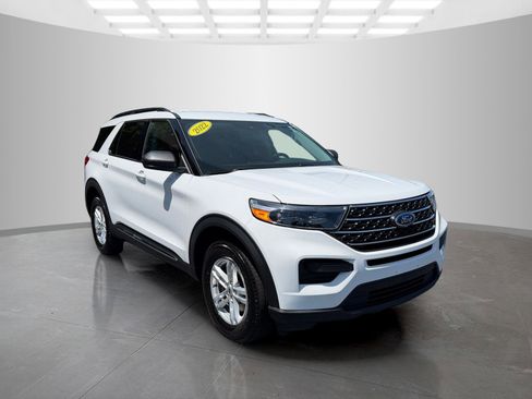 Used 2022 Ford Explorer XLT AWD/4WD image 5