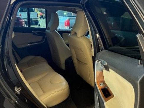 Used 2016 Volvo XC60 T5 Premier w/ Proximity Package image 30