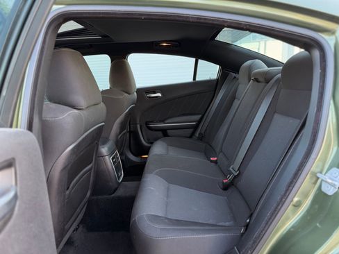 Used 2018 Dodge Charger R/T Scat Pack w/ Driver Confidence Group RWD image 17