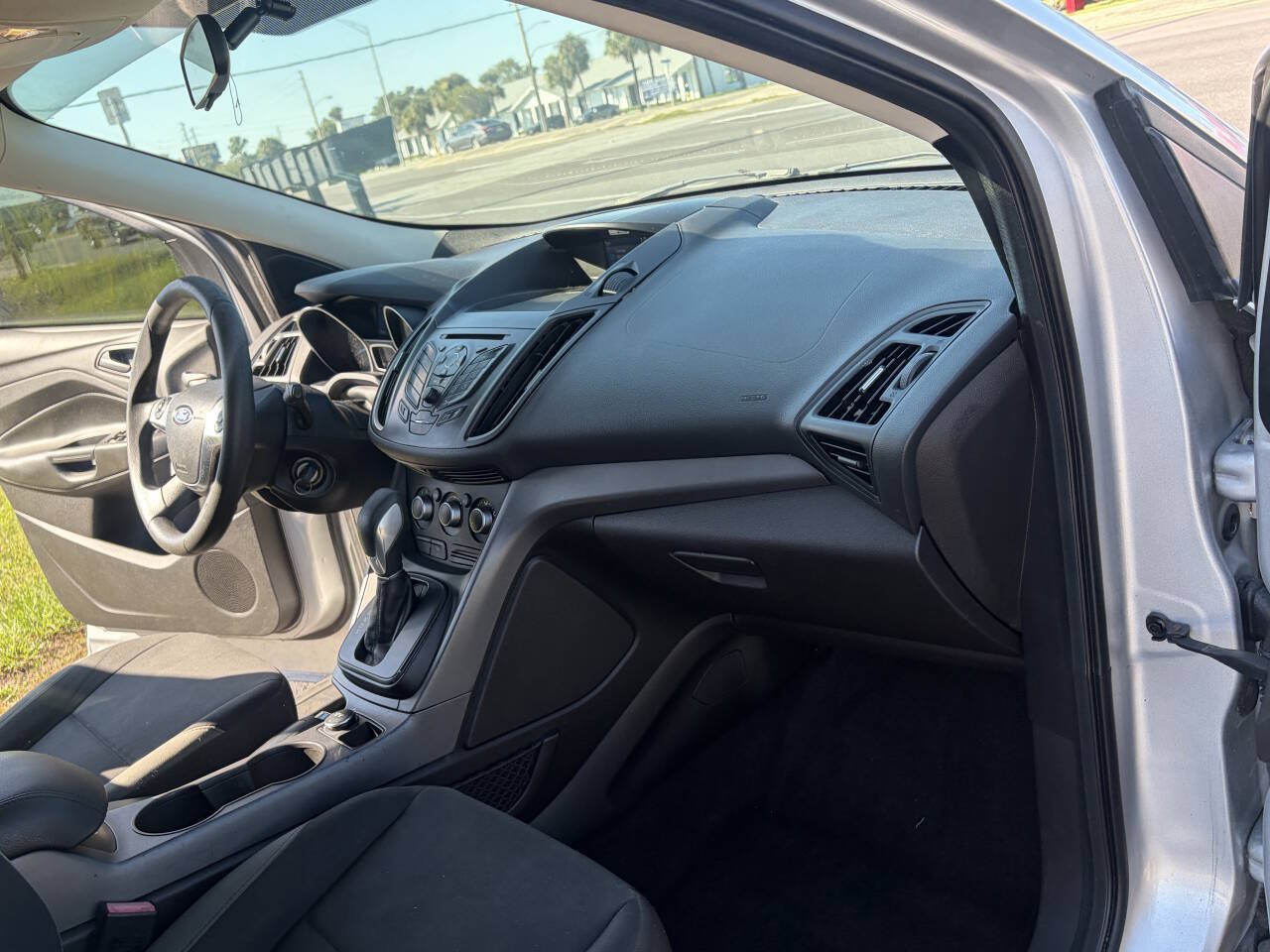 Used 2015 Ford Escape S FWD image 14
