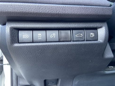 Used 2025 Toyota Camry LE FWD image 42