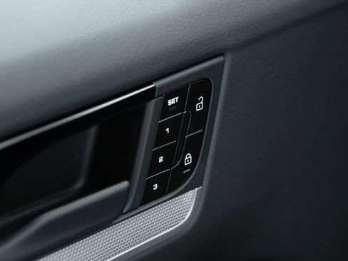 New 2026 Porsche Cayenne E-Hybrid AWD/4WD image 19