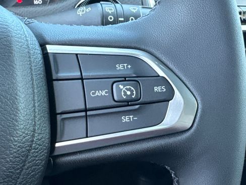 New 2026 Jeep Compass Latitude image 20