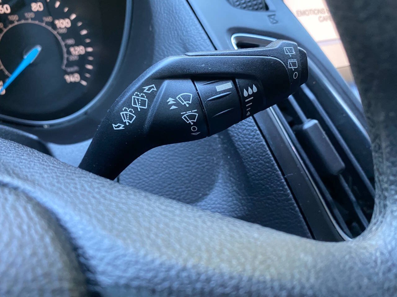 Used 2017 Ford Focus SEL FWD image 23