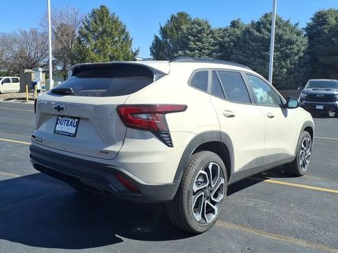 New 2026 Chevrolet Trax RS image 6