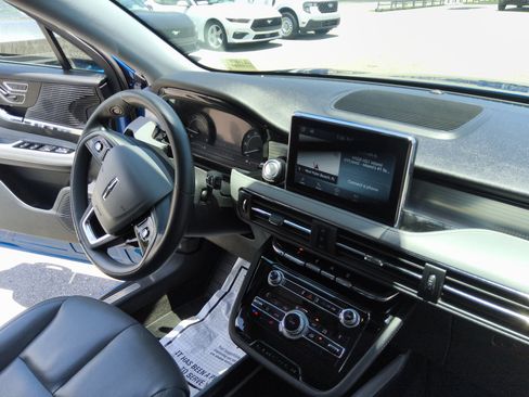 Used 2020 Lincoln Corsair FWD w/ Equipment Group 101A image 24