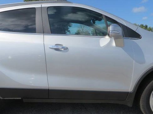 Used 2016 Buick Encore FWD image 20