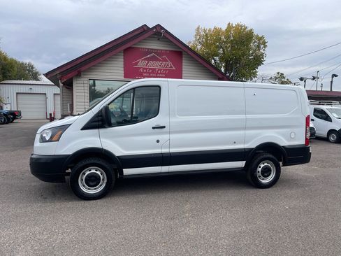 Used 2019 Ford Transit 250 130 Low Roof image 5