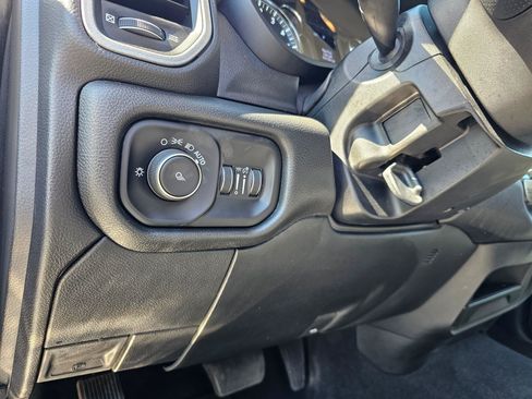 Used 2020 RAM 2500 Tradesman RWD image 21