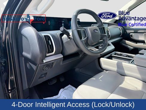 Certified 2025 Ford Expedition Active AWD/4WD image 8