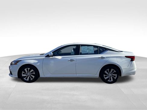 Used 2020 Nissan Altima 2.5 S image 2
