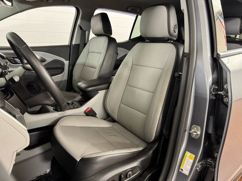 Used 2019 GMC Terrain SLT w/ Preferred Package image 13