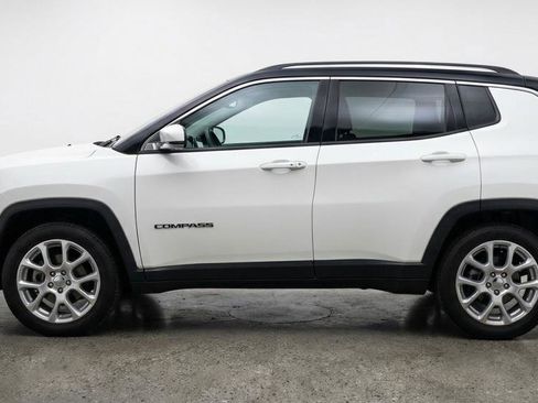 Used 2025 Jeep Compass Limited image 5