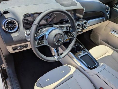 New 2026 Mercedes-Benz GLB 250 image 3