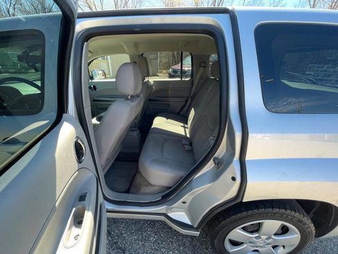 Used 2009 Chevrolet HHR LS FWD image 23