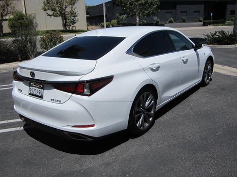 Used 2019 Lexus ES 350 F Sport FWD image 4