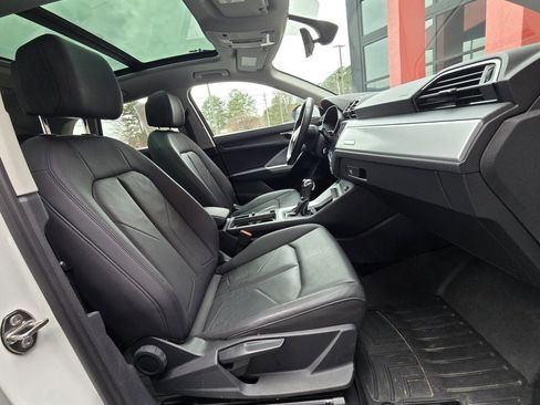 Used 2021 Audi Q3 2.0T Premium image 19