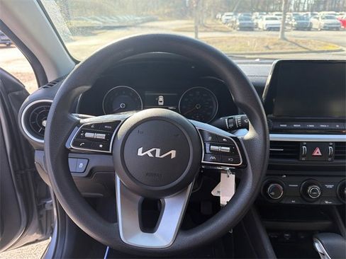 Certified 2024 Kia Forte LXS w/ LXS Technology Package image 9