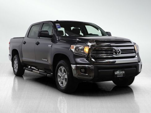 Used 2016 Toyota Tundra SR5 w/ SR5 Upgrade Package image 7