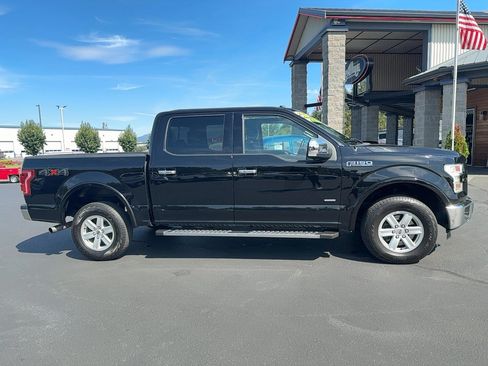 Used 2016 Ford F150 Lariat w/ Equipment Group 502A Luxury AWD/4WD image 4