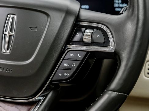 Used 2021 Lincoln Navigator Reserve image 17