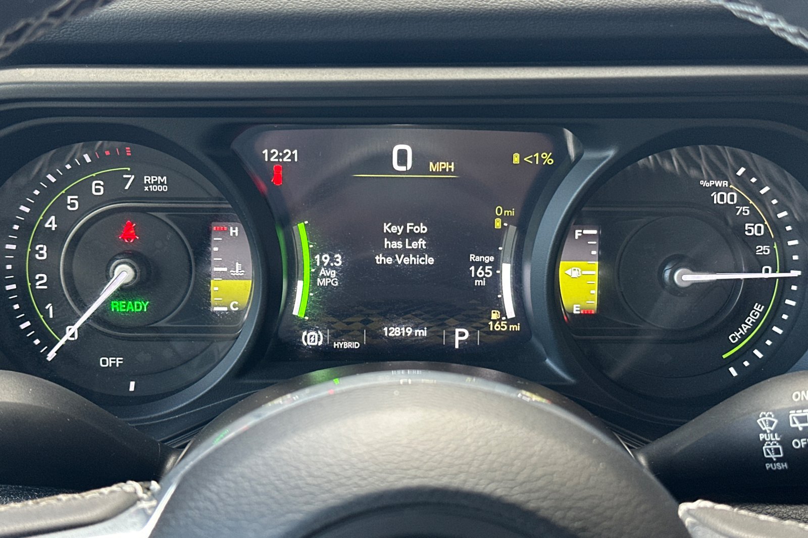 Used 2025 Jeep Wrangler Unlimited Sahara w/ Safety Group AWD/4WD image 24